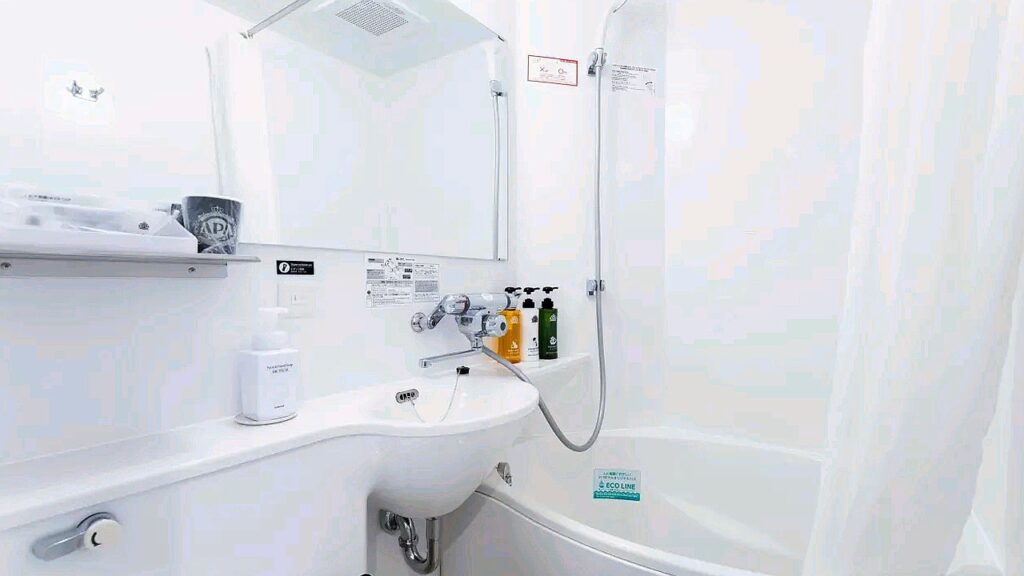APA Hotel Nishi Shinjuku Gochome Eki Tower Bathroom - Tokyo Hotel APA Hotel Nishi Shinjuku Gochome Eki Tower Bathroom | APA Hotel Nishi Shinjuku Gochome Eki Tower Bathroom