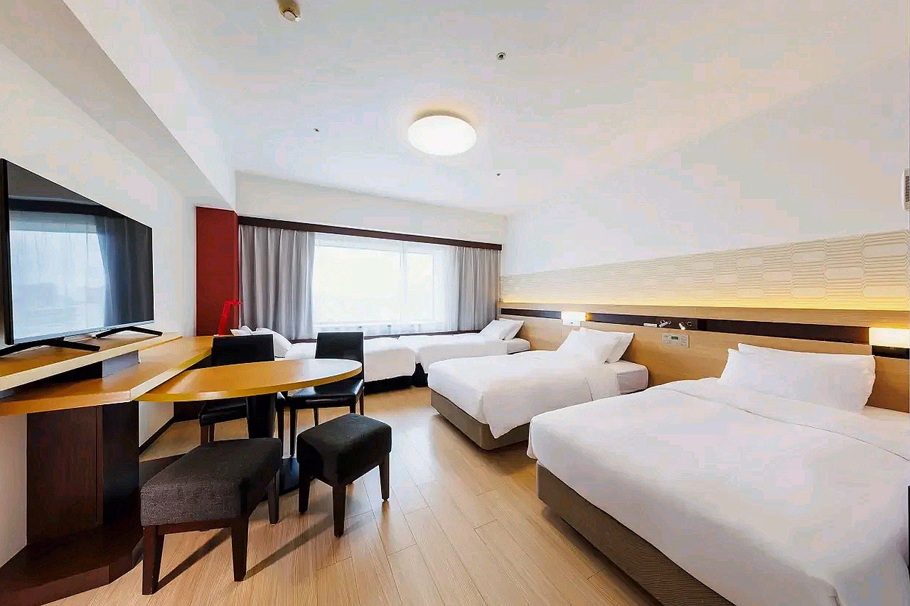 호텔 메트로폴리탄 에드몬트 도쿄 객실 | Hotel Metropolitan Edmont Guest Room